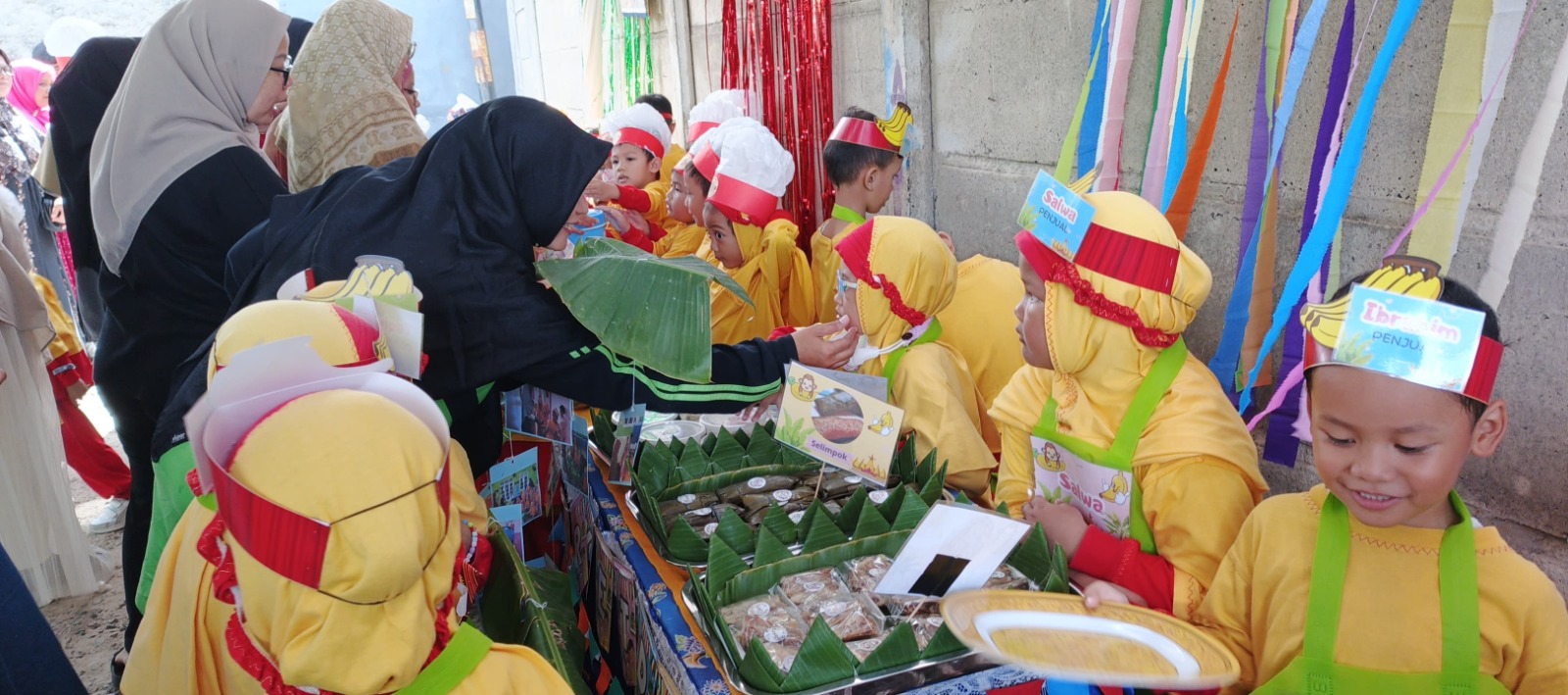 Cita Rasa Nusantara di Pameran P5: TKIT Fitrah Insani 2 Mengenalkan Makanan Khas Lampung Olahan Pisang untuk Memupuk Profil Pelajar Pancasila
