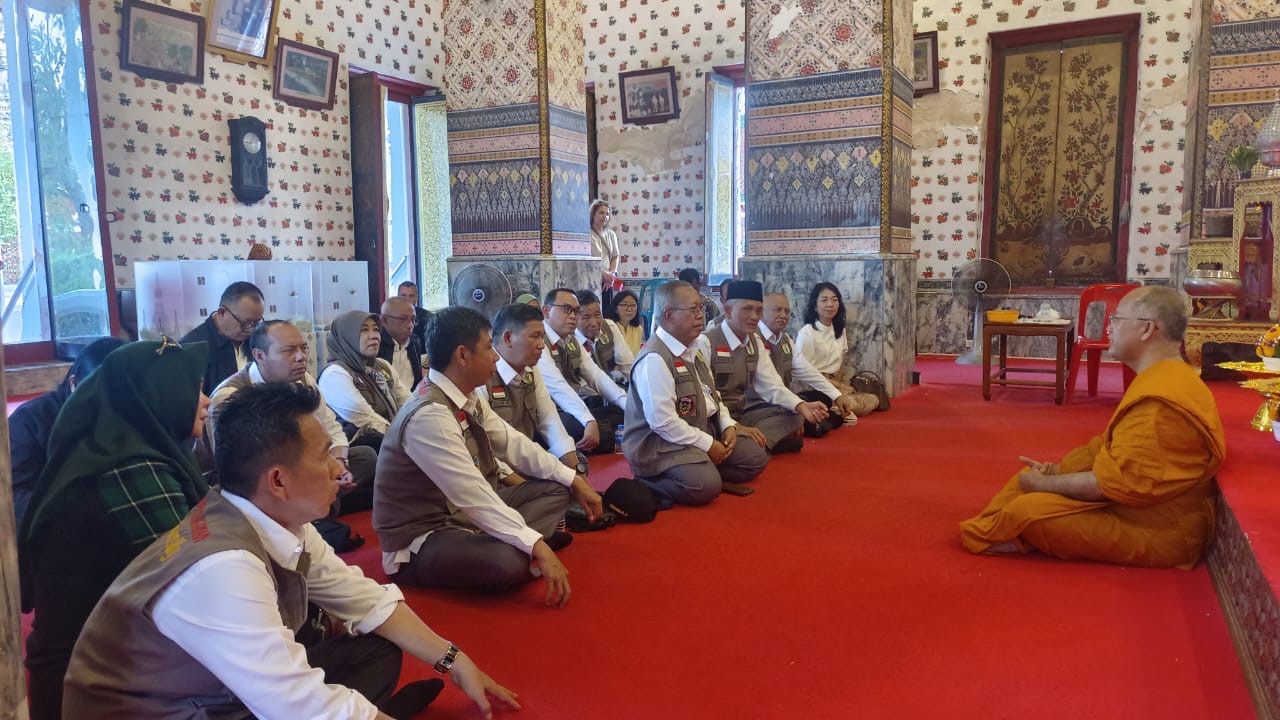 Benchmarking FKUB Lampung ke Biksu Buddhisme Theravada Thailand