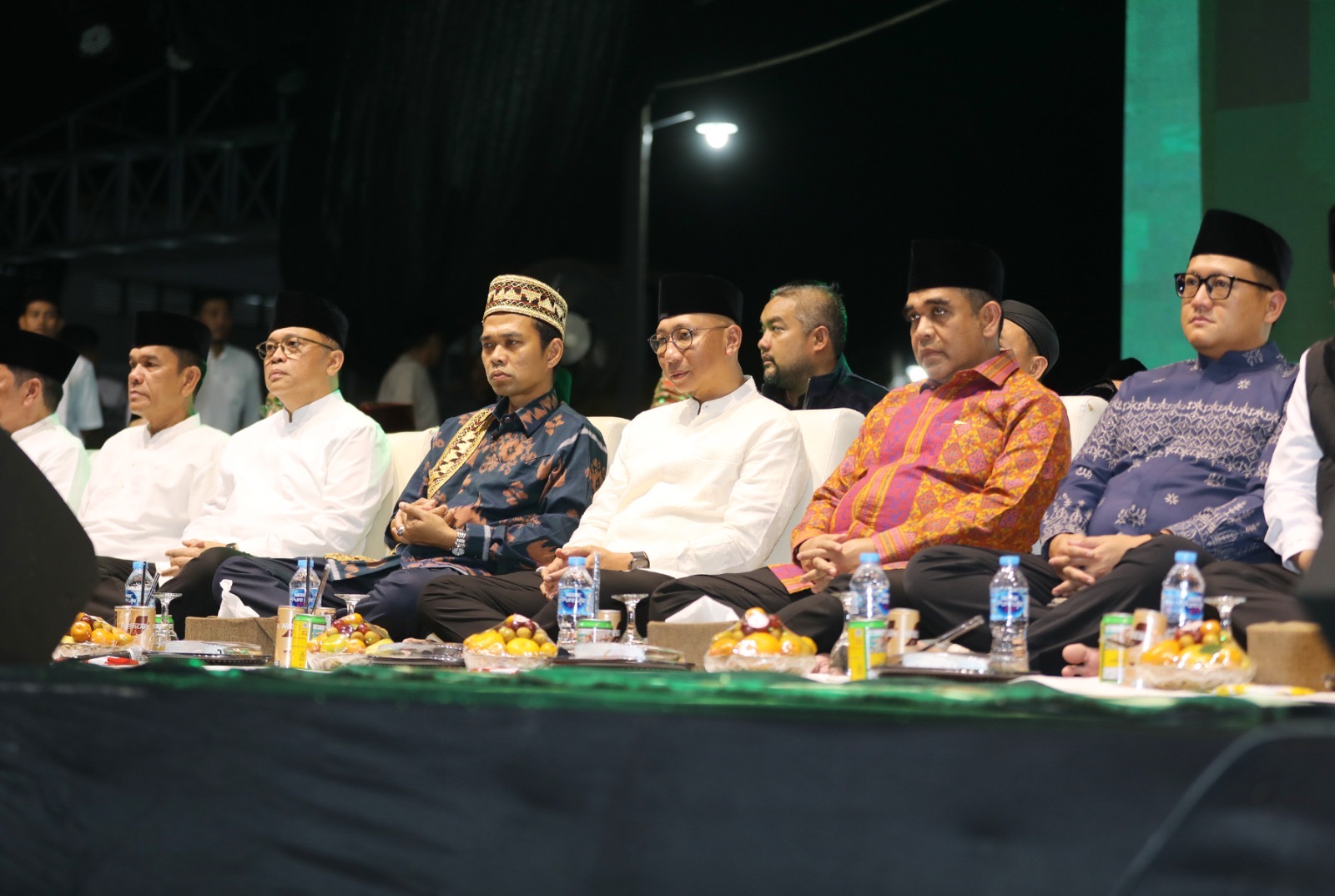 Tabligh Akbar Bersama Ustadz Abdul Somad, Gubernur Mirza dan Ketua MPR Ajak Masyarakat Tingkatkan Iman dalam Bingkai NKRI