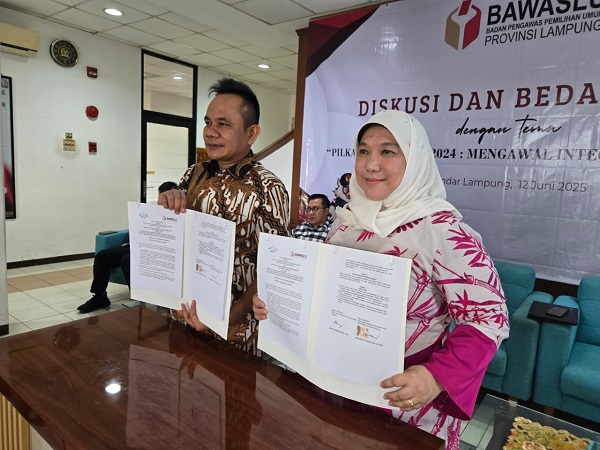 Fakultas Syariah UIN Raden Intan dan Bawaslu Lampung Teken MoA: Perkuat Tridarma, Dorong Mahasiswa Magang dan Riset Pengawasan Pemilu
