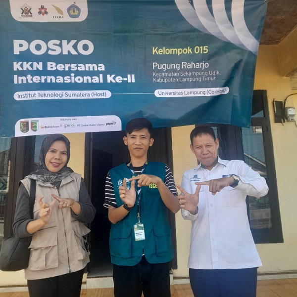Inovasi Mahasiswa KKN Internasional Group 15 di Lampung Timur: Ubah Limbah Jagung Jadi Produk Bernilai Tinggi