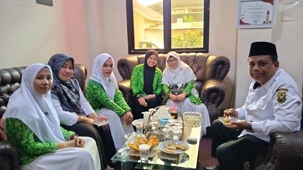 Fatayat NU Kota Bandar Lampung Silaturahim ke Ketua PCNU untuk Perkuat Sinergi dan Semangat Baru