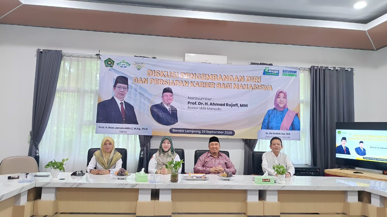 Diskusi Pengembangan Diri dan Karier Mahasiswa Hadirkan Rektor IAIN Manado di FS UIN Raden Intan Lampung