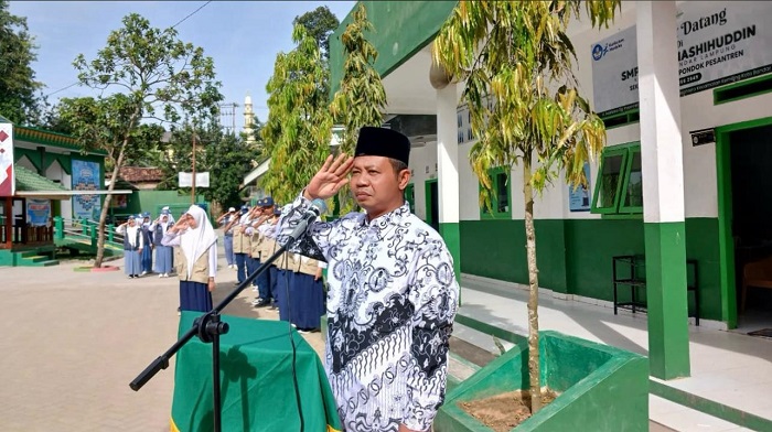 Guru Hebat Indonesia Kuat Pesantren Menguatkan Pendidikan Bangsa