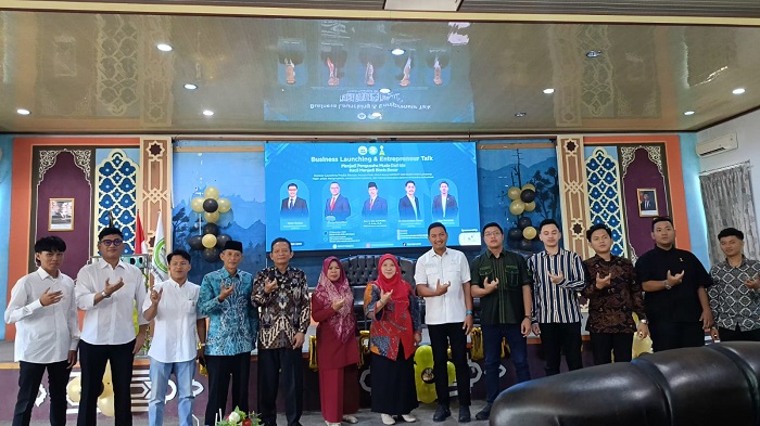 Dekan Fakultas Syariah UIN Raden Intan Lampung Resmi Buka HIPMI PT UINRIL Business Launching & Entrepreneurship Talk