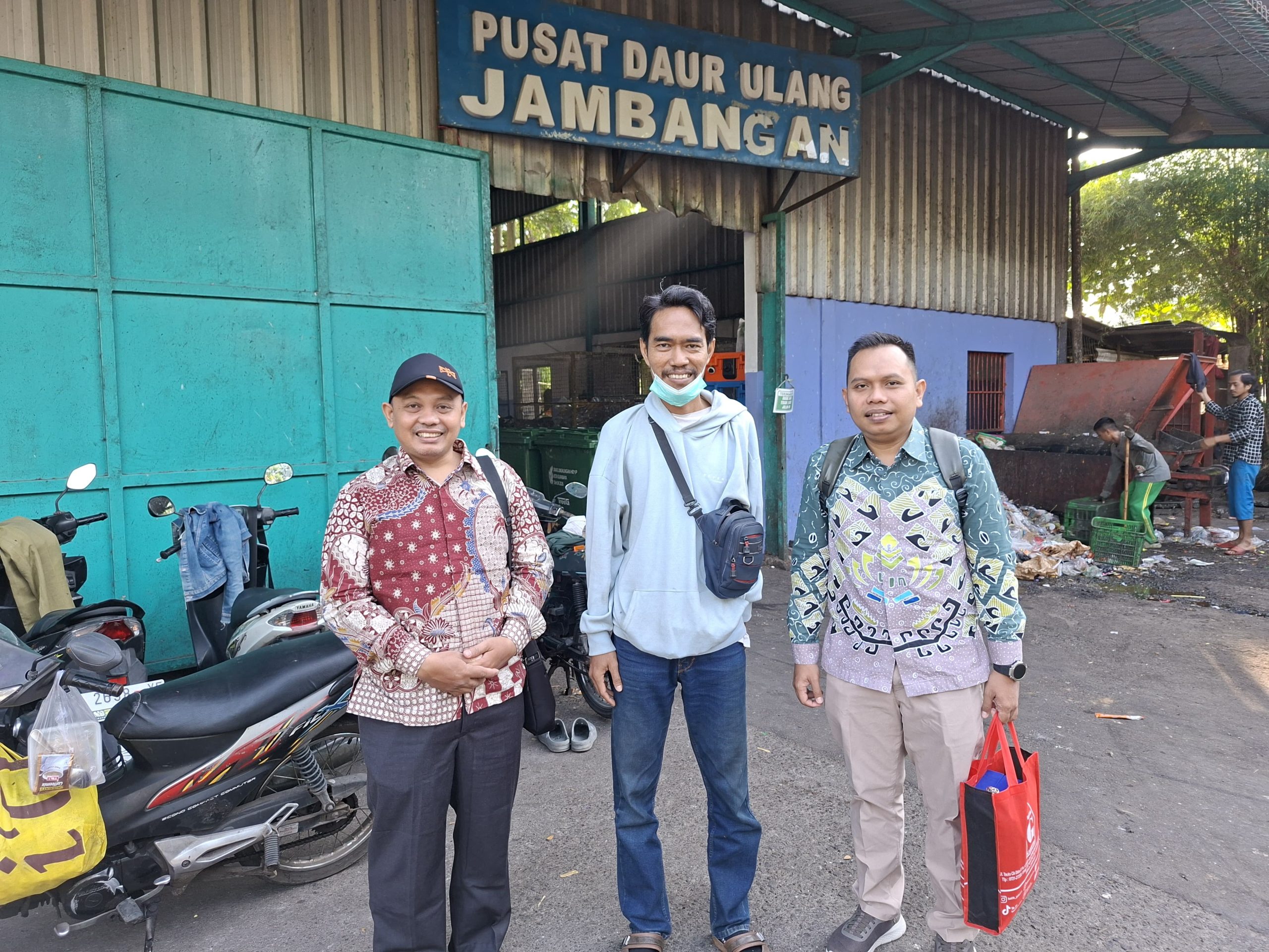 Tim Peneliti UIN Raden Intan Lampung Pelajari Model Pengelolaan Sampah Berbasis Energi di PLTS Jambangan Surabaya