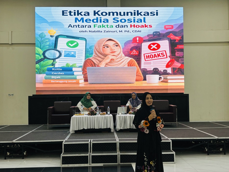 Sarasehan Fiqih Perempuan Angkat Etika Bermedia Sosial, Ustazah. Hj. Nabilla Zainuri, M.Pd Ajak Masyarakat Bijak Menyaring Informasi