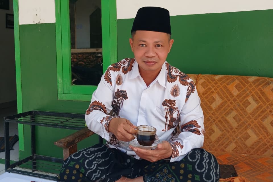 Secangkir Kopi dan Santri Penjaga Peradaban